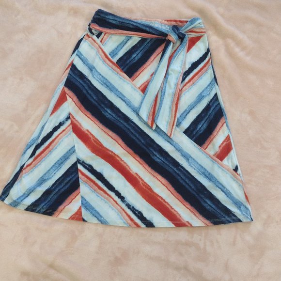 Skirt - Picture 1 of 4